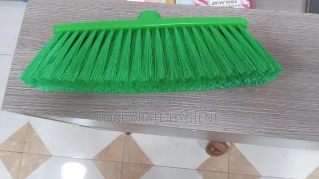 Sweeping Brush · Photo 1