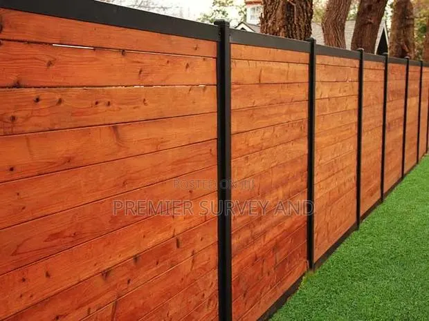Modern Wooden Fence Wall Design Installation · Photo 1