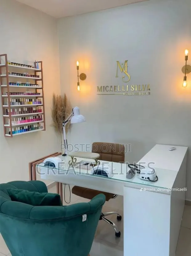 Pedicure Interior Decor · Photo 1