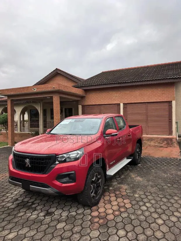 New Peugeot Landtrek 2024 Red · Photo 1