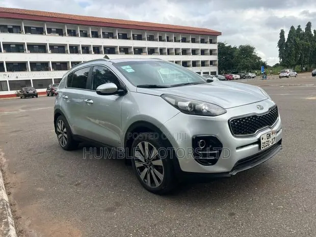 Kia Sportage 2017 Silver · Photo 1