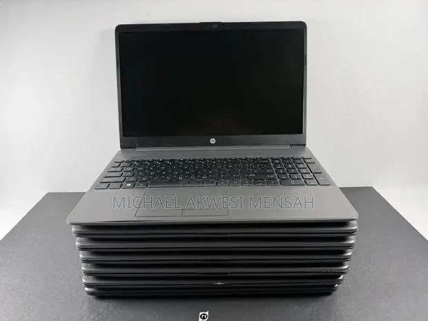 Laptop HP 15 8GB AMD Ryzen 3 SSD 256GB · Photo 1