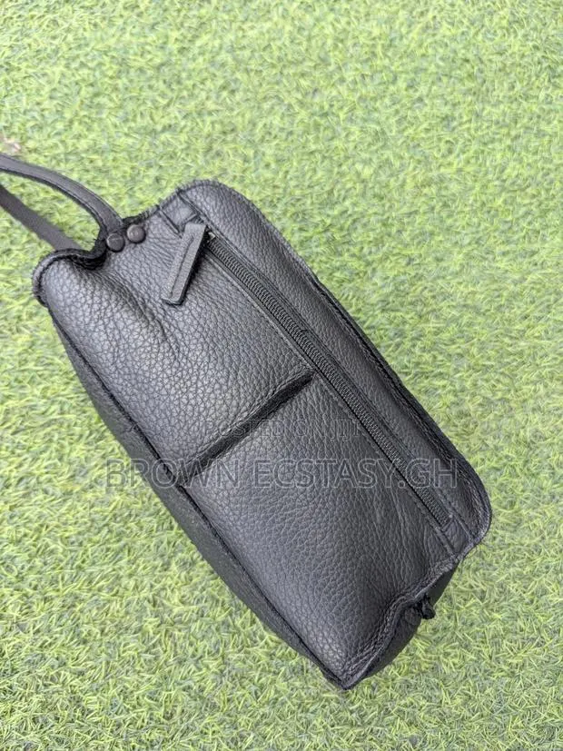 Men's Utility Clutch Bag (Uk Used) · Photo 1