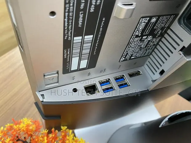 Desktop Computer HP ProOne 600 G3 8GB Intel Core I7 SSD 256GB · Photo 1