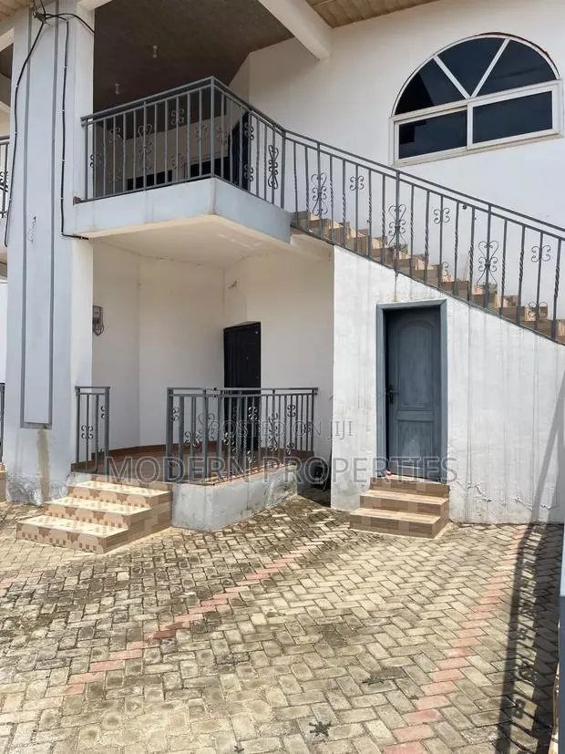 2bdrm Apartment in Modern Properties, Baatsona Total for rent · Photo 1