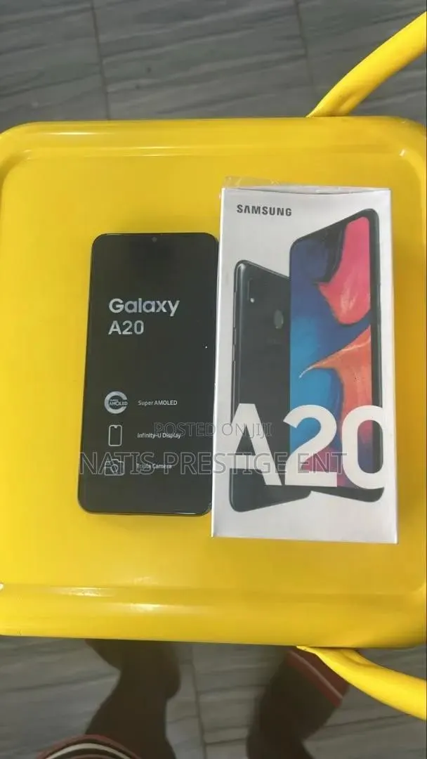 New Samsung Galaxy A20 64 GB Black · Photo 1