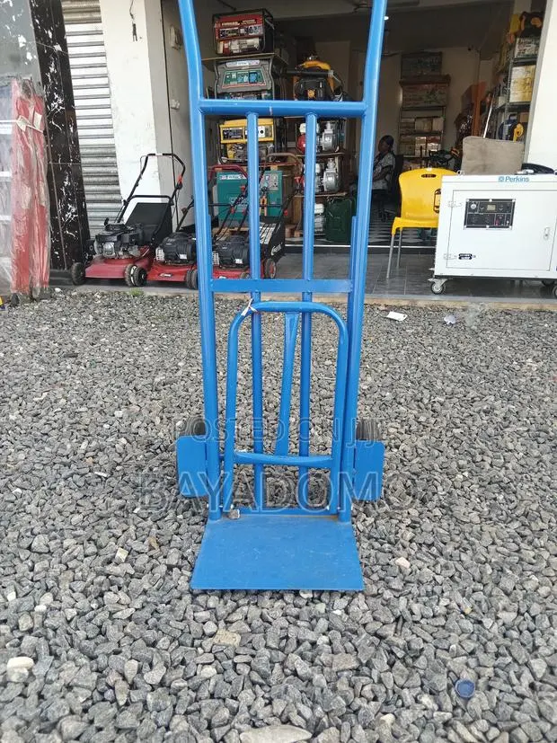Trolley Pusher · Photo 1