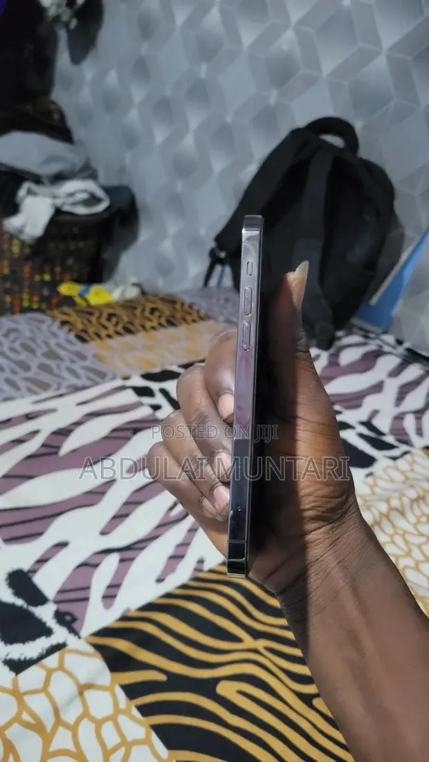 Apple iPhone 12 Pro 128 GB · Photo 1