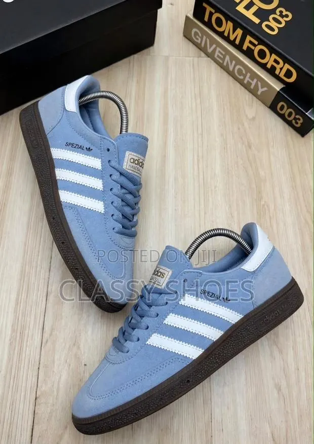 Adidas Spezial Sea Blue Edition · Photo 1