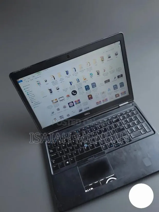 Laptop Dell Latitude 5550 8GB Intel SSD 256GB · Photo 1