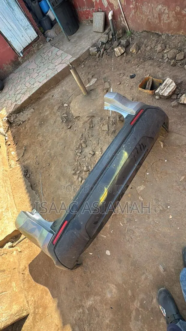 Honda CRV 2022,2023,2024,2025 Complete Back Bumper · Photo 1