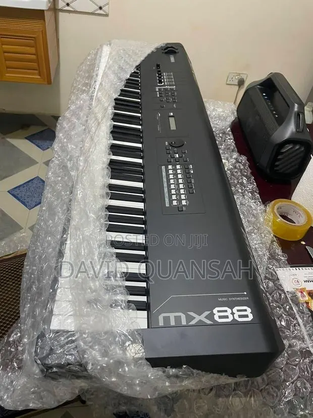 Yamaha Mx88 Keyboard · Photo 1