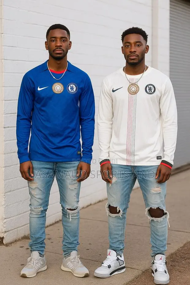 Original Chelsea Long Sleeves Jersey Home And Away · Photo 1