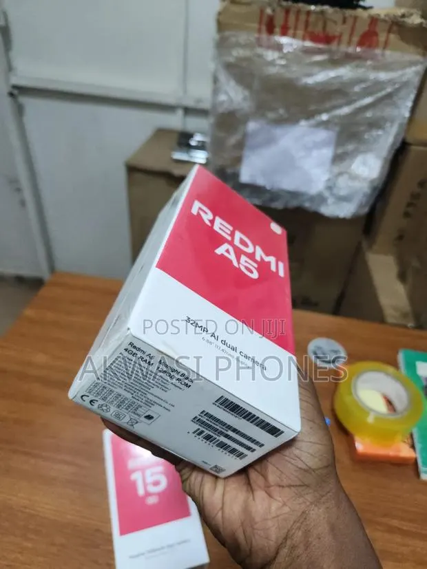 New Xiaomi Redmi A5 4G 128 GB Red · Photo 1