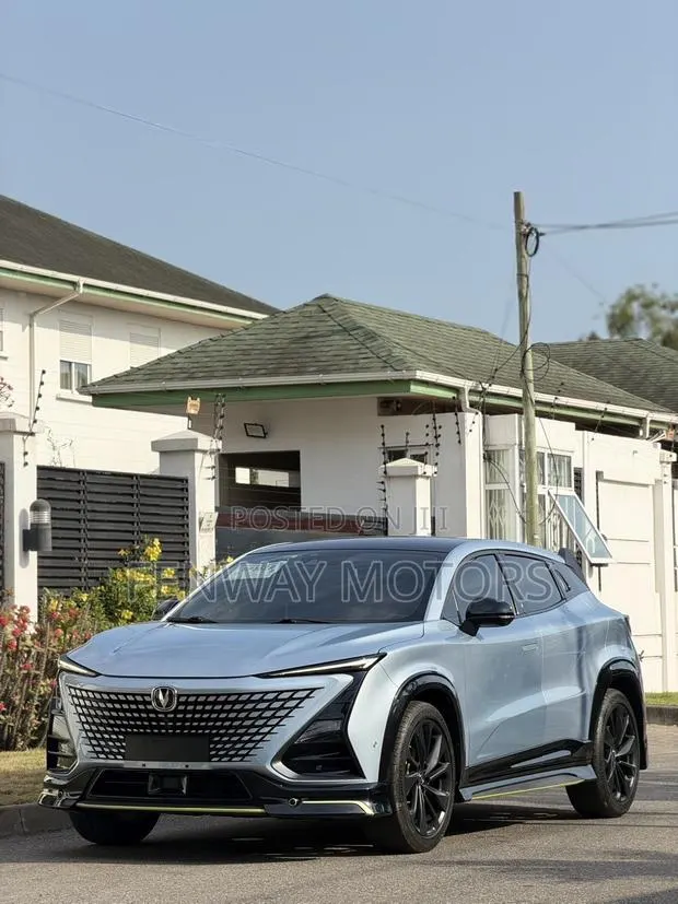 Changan UNI-T 2.0 FWD 2022 Blue · Photo 1