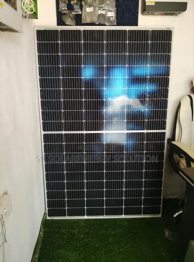 300w Solar Panels · Photo 1