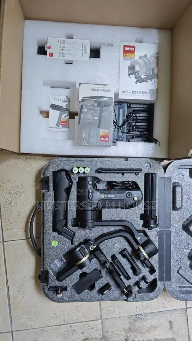 Zhiyun Crane 3s With All External Accessories · Photo 1