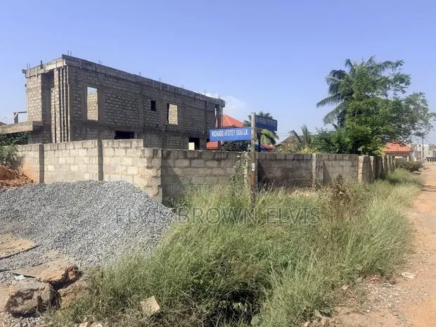 Half Plot of Land for Sale at Ajiriganor Around Ghana Canada · Photo 1