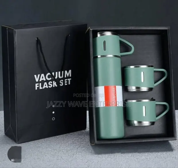 Vacuum Flask Plus 2 Cups in Box · Photo 1