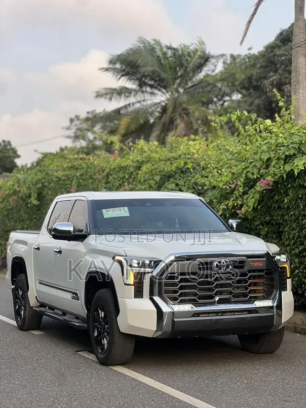 Toyota Tundra 1794 Edition CrewMax 6.5' Bed 2024 White
