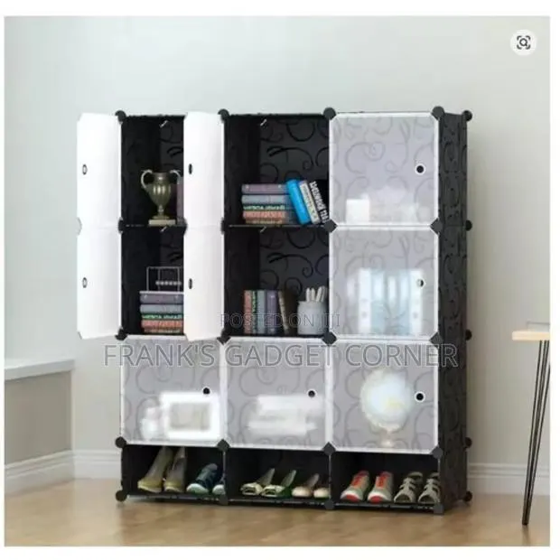 9 Cubes Plastic Wardrobe · Photo 1