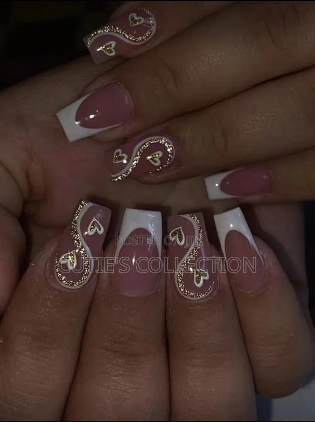 24-PCS Press-on Nails With Heart Shaped + Adhesive Tape +Nail Glue · Photo 1