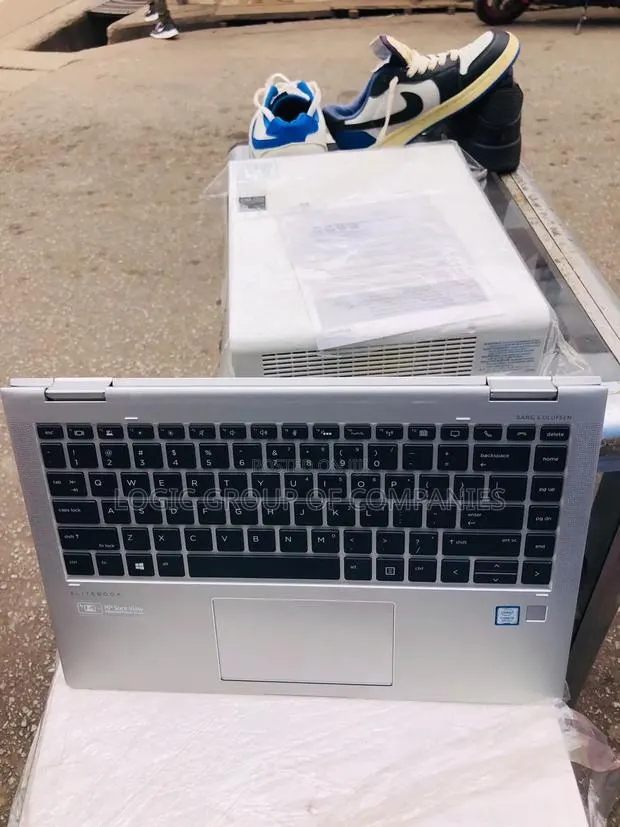 Laptop HP EliteBook 1040 G6 16GB Intel Core i5 SSD 256GB · Photo 1