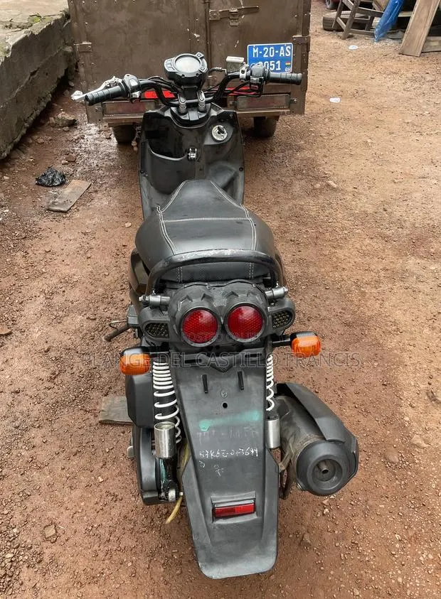 Yamaha 2023 Black · Photo 1
