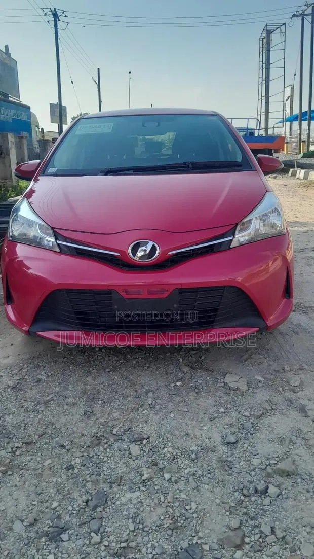 Toyota Vitz 1.3 FWD 5dr 2016 Pink · Photo 1