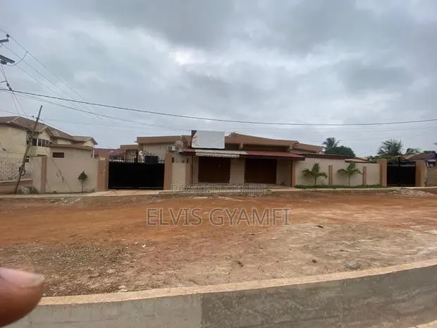 2bdrm House in Housing Down for rent · Photo 1