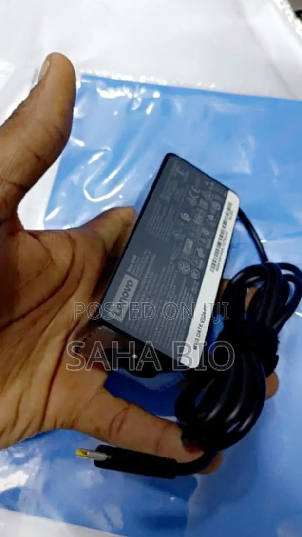 Lenovo Machine Type-C Charger · Photo 1