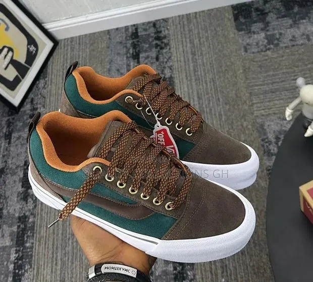 Vans Knu Skool Brown and Green · Photo 1