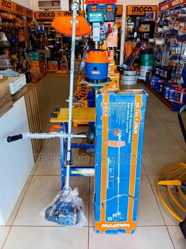 Wadfow Gasoline Trimmer and Bush Cutter · Photo 1