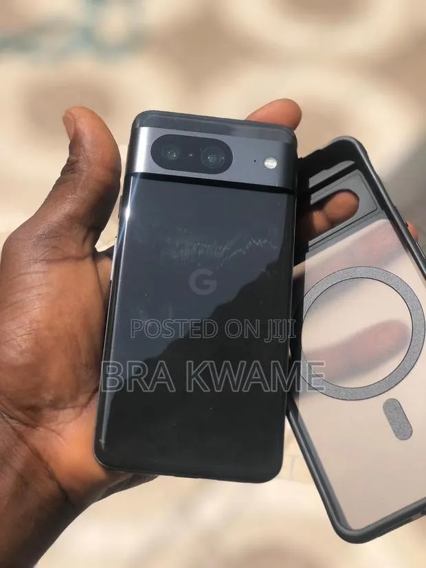 Google Pixel 8 128 GB Black · Photo 1