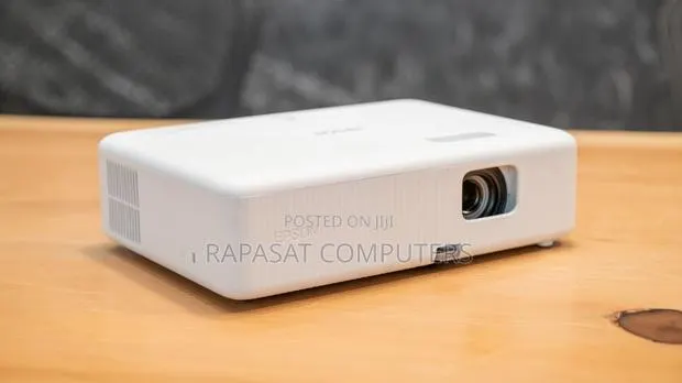Epson Epiqvision Flex Co-W01 (3000 Lumens) Projector · Photo 1