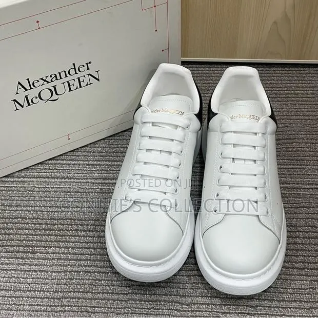 Alexander McQueen Leather Oversized Sneaker · Photo 1