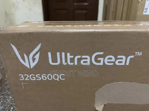 LG 32gs60qc-B Ultragear 32-Inch Curved · Photo 1