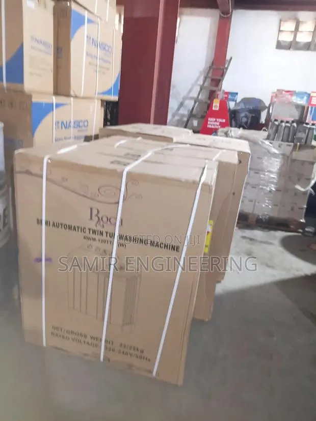 Roch 10kg Family-Sized Twin Tub Washing Machine · Photo 1