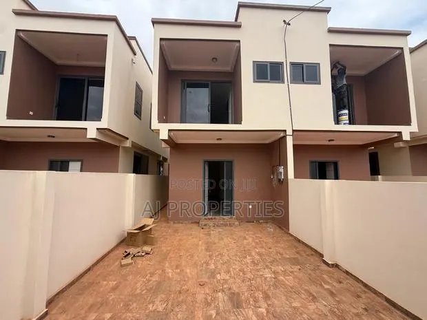 2bdrm House in Adenta for sale · Photo 1