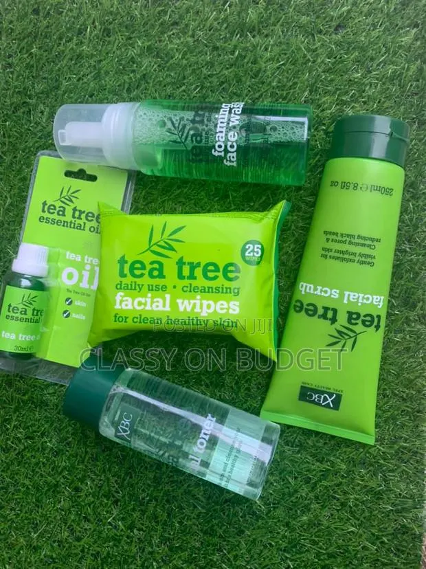 Tea Tree Facial Set- Wipe, Scrub, Oil, Tonner, Foaming Wash · Photo 1