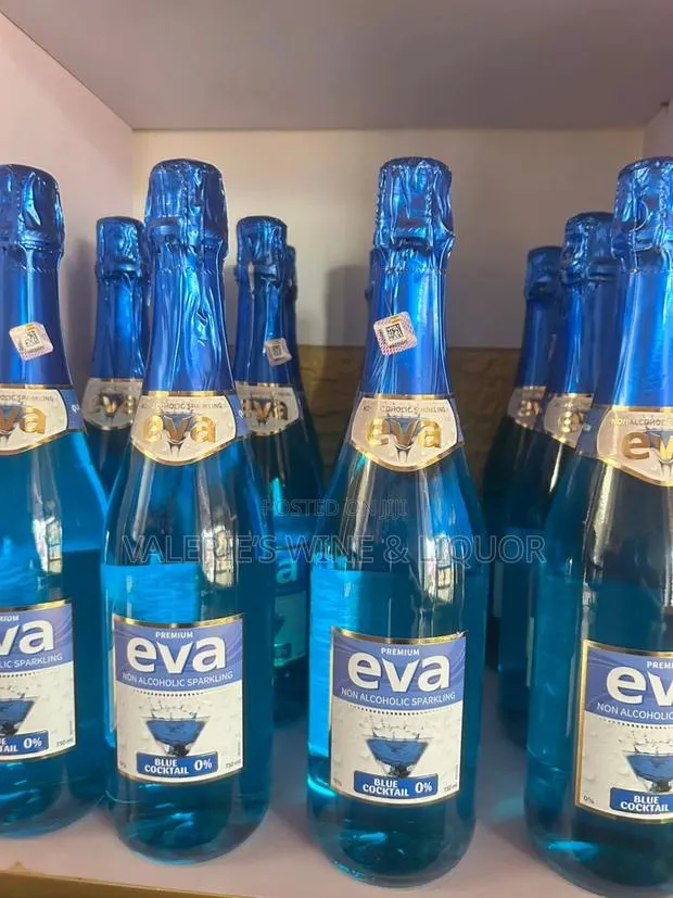 Eva Blue Cocktail Non Alcoholic Champagne-750ml · Photo 1