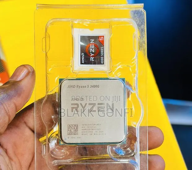 Ryzen 5 3400G Processor With Vega Graphics · Photo 1