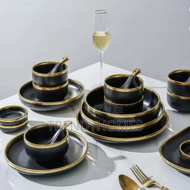 16pcs Luxurious Dinnerware Set · Photo 1