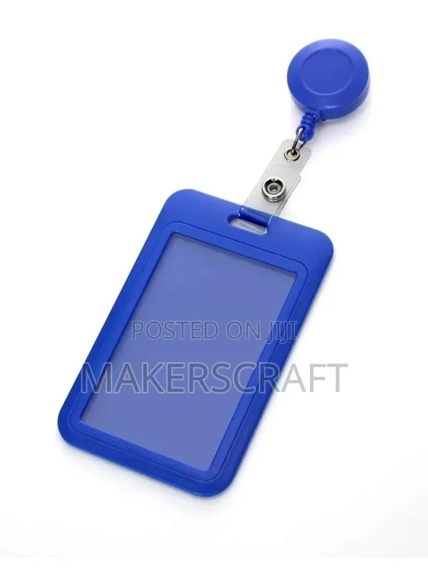 ID Card Holder With Retractable Clips · Photo 1