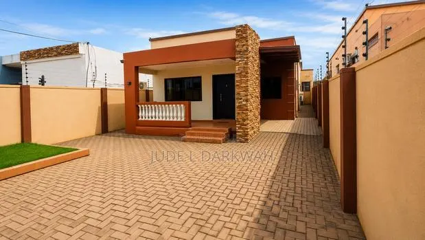 3bdrm House in Oyarifa Mall Area for sale · Photo 1