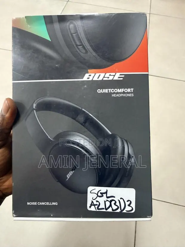 Bose Noise Cancellation Headphones · Photo 1