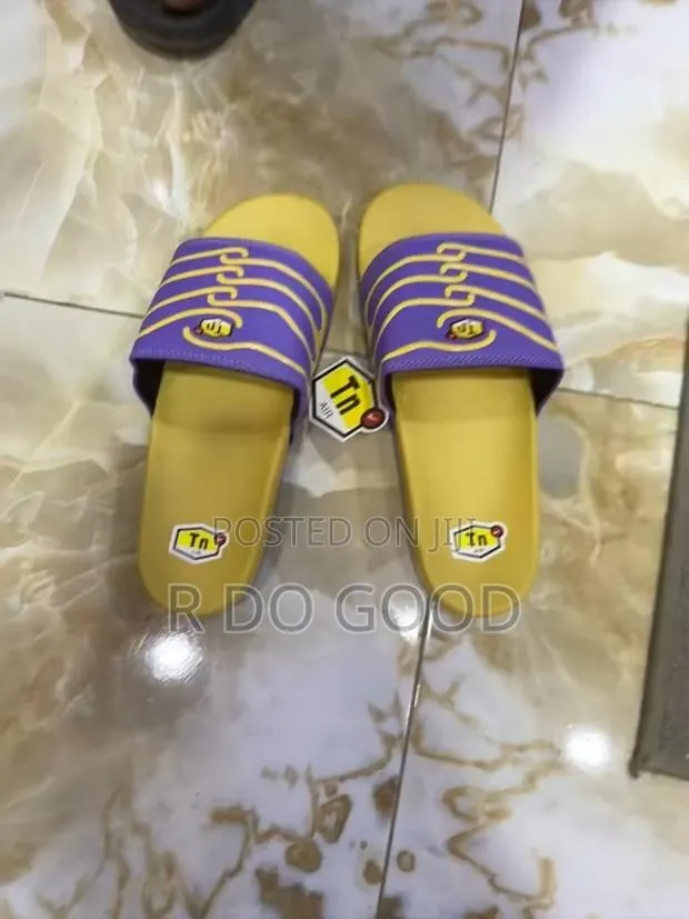 Slippers for Men · Photo 1