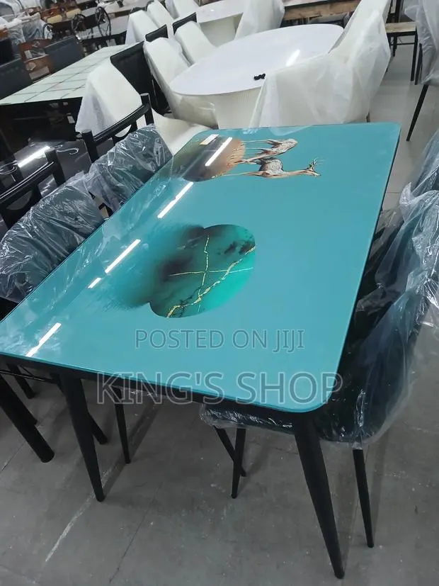 4 Seater Dining Set · Photo 1