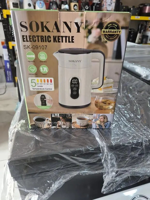 1.7L Electric Kettle · Photo 1