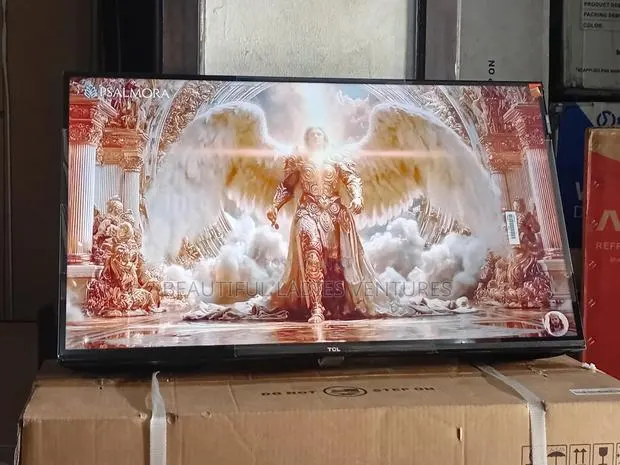 TCL 32-Inch Tv With Dynamic Color Technology · Photo 1